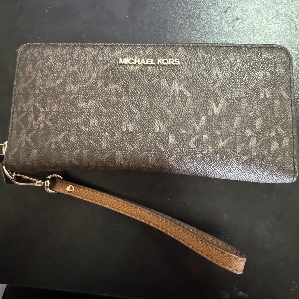 Michael Kors Signature Brown Wristlet